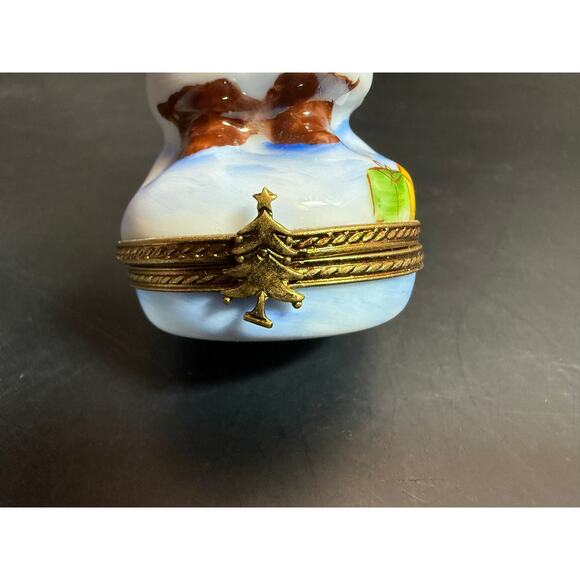 Limoges Snowy Santa teddy Bear Trinket Box Christmas Tree Clasp Mistletoe signed - Picture 4 of 6
